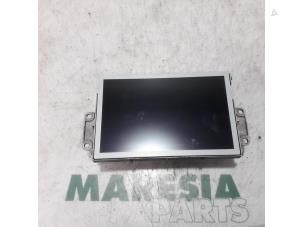 Used Navigation display Citroen C5 III Tourer (RW) 2.0 HDiF 16V Price € 315,00 Margin scheme offered by Maresia Parts