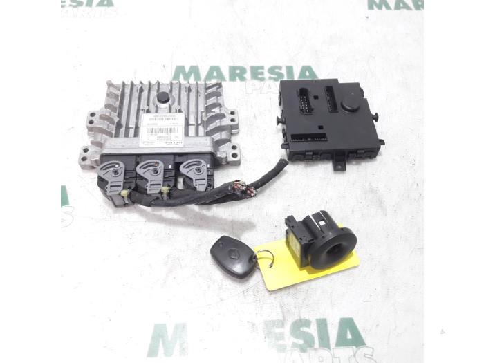 Used Engine management computer Renault Twingo II (CN) 1.5 dCi 90 FAP Price € 199,99 Margin scheme offered by Maresia Parts