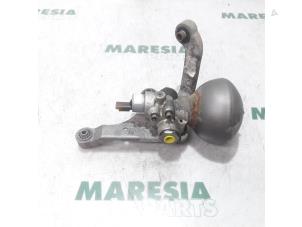 Used Suspension sphere Citroen C5 III Tourer (RW) 2.0 HDiF 16V Price € 75,00 Margin scheme offered by Maresia Parts