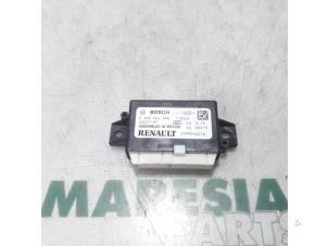 Usagé Module PDC Renault Scénic IV (RFAJ) 1.2 TCE 115 16V Prix € 105,00 Règlement à la marge proposé par Maresia Parts