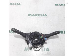 Used Steering column stalk Renault Scénic IV (RFAJ) 1.2 TCE 115 16V Price € 105,00 Margin scheme offered by Maresia Parts
