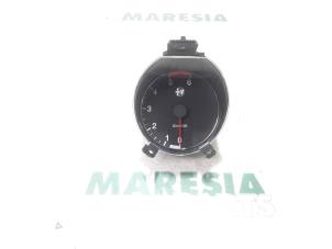 Usagé Tachomètre Alfa Romeo 156 Sportwagon (932) 1.9 JTD 16V Prix € 40,00 Règlement à la marge proposé par Maresia Parts
