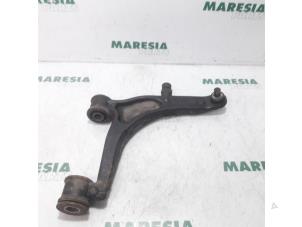 Used Front lower wishbone, right Renault Master III (FD/HD) 2.2 dCi 16V Price € 60,50 Inclusive VAT offered by Maresia Parts
