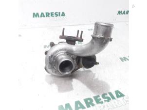 Gebrauchte Turbo Renault Master III (FD/HD) 2.2 dCi 16V Preis € 254,10 Mit Mehrwertsteuer angeboten von Maresia Parts