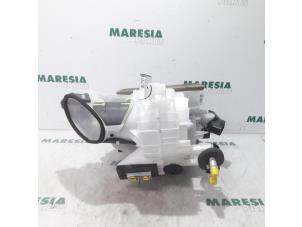 Used Heater housing Peugeot 2008 (CU) 1.2 12V e-THP PureTech 110 Price € 262,50 Margin scheme offered by Maresia Parts