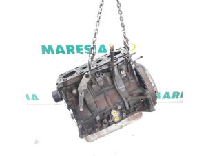 Gebrauchte Motor Renault Master III (FD/HD) 2.2 dCi 16V Preis € 635,25 Mit Mehrwertsteuer angeboten von Maresia Parts