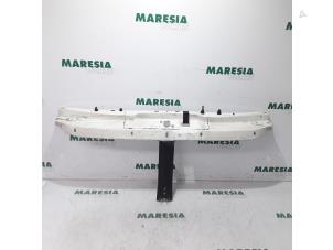 Used Lock plate Renault Master III (FD/HD) 2.2 dCi 16V Price € 90,75 Inclusive VAT offered by Maresia Parts