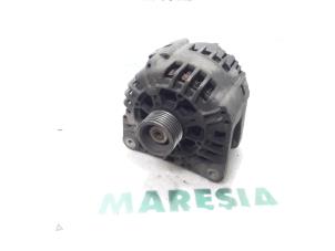 Usagé Alternateur Renault Master III (FD/HD) 2.2 dCi 16V Prix € 171,52 Prix TTC proposé par Maresia Parts