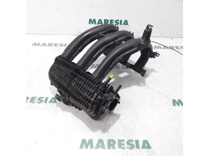 Begagnade Insugsrör Peugeot 208 I (CA/CC/CK/CL) 1.0 Vti 12V PureTech Pris € 70,00 Marginaltabell erbjuds av Maresia Parts