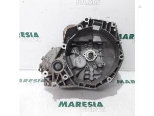 Used Gearbox casing Fiat Doblo Cargo (223) 1.3 D 16V Multijet DPF Price € 50,00 Margin scheme offered by Maresia Parts