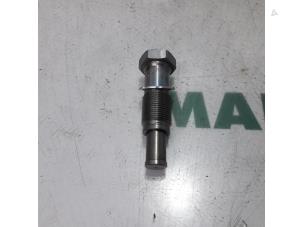 Used Chain guide Peugeot 207 CC (WB) 1.6 16V THP Price € 15,00 Margin scheme offered by Maresia Parts