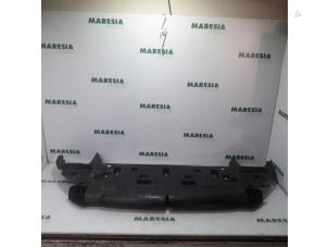 Used Engine protection panel Peugeot 5008 I (0A/0E) 1.6 HDiF 16V Price € 50,00 Margin scheme offered by Maresia Parts
