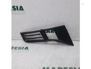 Used Grille Citroen C-Crosser 2.2 HDiF 16V Price € 25,00 Margin scheme offered by Maresia Parts