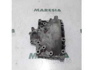 Used Gearbox casing Peugeot 406 (8B) 2.2 16V Price € 35,00 Margin scheme offered by Maresia Parts