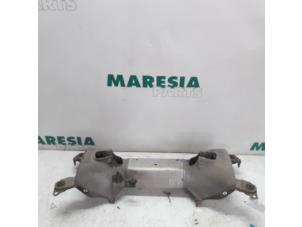 Used Rear support beam Citroen C5 III Berline (RD) 2.0 HDiF 16V Price € 157,50 Margin scheme offered by Maresia Parts