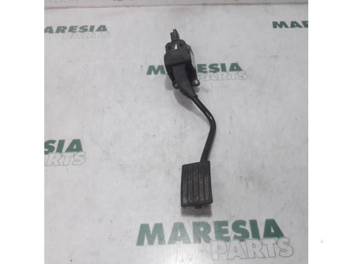 Begagnade Gaspedalsensor Citroen C5 III Berline (RD) 2.0 HDiF 16V Pris € 35,00 Marginaltabell erbjuds av Maresia Parts
