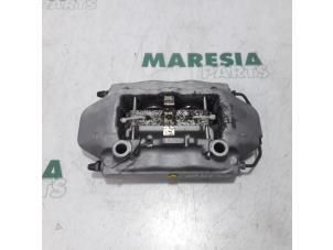 Used Front brake calliper, left Alfa Romeo 159 Sportwagon (939BX) 3.2 JTS V6 24V Price € 157,50 Margin scheme offered by Maresia Parts