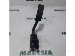 Used Throttle pedal position sensor Alfa Romeo 159 Sportwagon (939BX) 3.2 JTS V6 24V Price € 50,00 Margin scheme offered by Maresia Parts