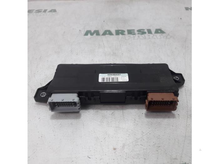 Usagé Ordinateur divers Alfa Romeo 159 Sportwagon (939BX) 3.2 JTS V6 24V Prix € 50,00 Règlement à la marge proposé par Maresia Parts