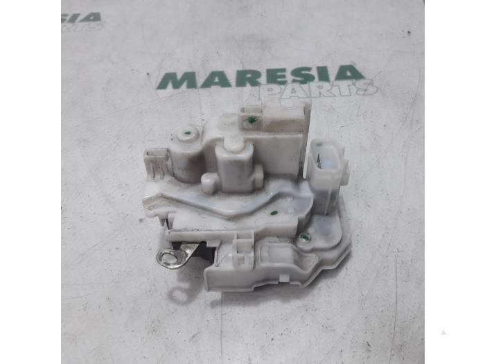 Rear door lock mechanism 4-door, left Alfa Romeo 159 Sportwagon 3.2 JTS ...