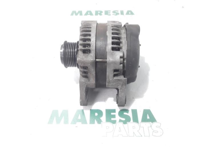 Begagnade Dynamo Alfa Romeo 159 Sportwagon (939BX) 3.2 JTS V6 24V Pris € 157,50 Marginaltabell erbjuds av Maresia Parts