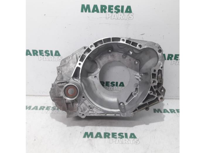 Gearbox casing from a Citroën C4 Picasso (UD/UE/UF) 2.0 16V Autom. 2007