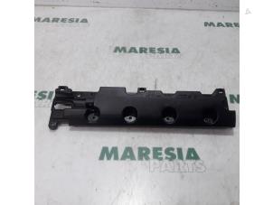 Używane Pokrywa zaworów Citroen Xsara Picasso (CH) 1.8 16V Cena € 25,00 Procedura marży oferowane przez Maresia Parts