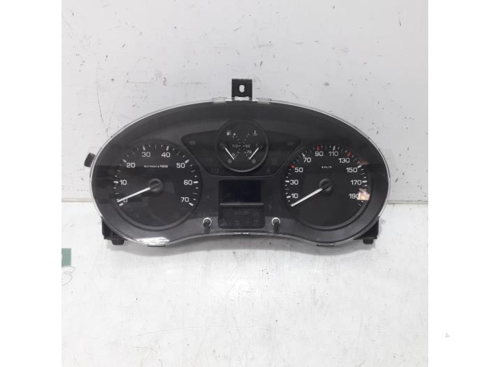 Instrument panel from a Citroën Berlingo Multispace 1.6 Hdi 16V 90 2009
