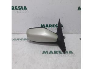 Used Wing mirror, right Renault Laguna II Grandtour (KG) 2.0 16V Price € 50,00 Margin scheme offered by Maresia Parts