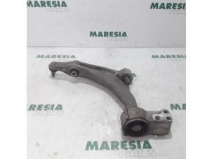 Used Front lower wishbone, left Alfa Romeo 159 Sportwagon (939BX) 3.2 JTS V6 24V Price € 50,00 Margin scheme offered by Maresia Parts