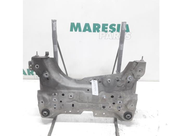 Usados Subchasis Renault Laguna III (BT) 2.0 16V Precio € 70,00 Norma de margen ofrecido por Maresia Parts
