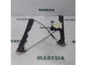 Used Window mechanism 4-door, front right Peugeot 308 SW (L4/L9/LC/LJ/LR) 1.6 BlueHDi 115 Price € 50,00 Margin scheme offered by Maresia Parts