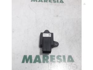 Usagé Relais Peugeot 308 SW (L4/L9/LC/LJ/LR) 1.6 BlueHDi 115 Prix € 25,00 Règlement à la marge proposé par Maresia Parts