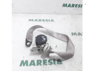 Used Rear seatbelt, left Fiat Idea (350AX) 1.4 16V Price € 50,00 Margin scheme offered by Maresia Parts