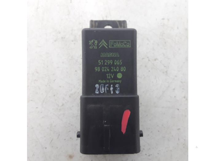 Glow plug relay Citroen C3 1.6 HDi 92 9802424080