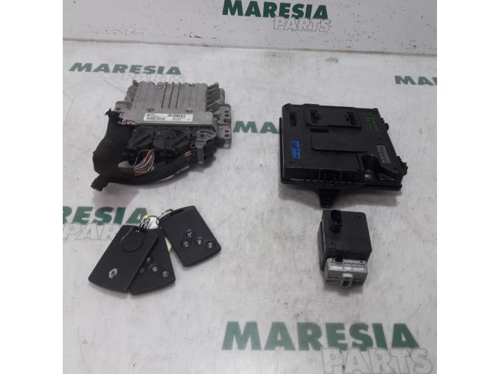 Used Engine management computer Renault Megane III Grandtour (KZ) 1.5 dCi 110 Price € 260,00 Margin scheme offered by Maresia Parts