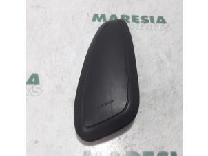Used Seat airbag (seat) Peugeot 206 (2A/C/H/J/S) 2.0 GTI 16V Price € 35,00 Margin scheme offered by Maresia Parts