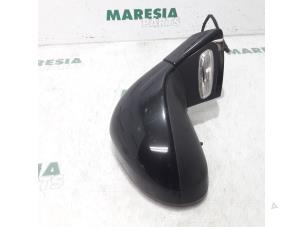 Used Wing mirror, right Peugeot 308 CC (4B) 1.6 HDiF 16V Price € 131,25 Margin scheme offered by Maresia Parts