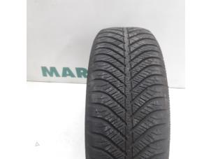 Used Tyre Renault Megane II Grandtour (KM) 1.6 16V Price € 20,00 Margin scheme offered by Maresia Parts