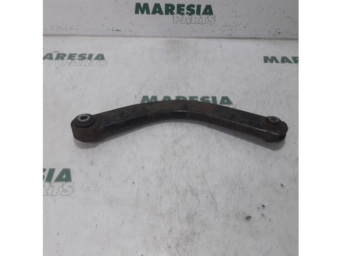 Rear wishbone, left from a Fiat Croma (194) 1.8 MPI 16V 2006