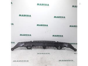 Używane Rama zderzaka tyl Citroen DS5 (KD/KF) 1.6 16V THP 155 Cena € 20,00 Procedura marży oferowane przez Maresia Parts