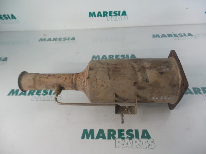 Used Particulate filter Citroen C8 (EA/EB) 2.2 HDi 16V Price € 131,25 Margin scheme offered by Maresia Parts