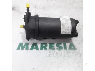 Used Fuel filter housing Renault Master IV (EV/HV/UV/VA/VB/VD/VF/VG/VJ) 2.3 dCi 125 16V FWD Price € 60,50 Inclusive VAT offered by Maresia Parts