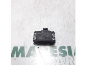 Usagé Sensor de lluvia Citroen C6 (TD) 3.0 HDiF V6 24V Prix € 85,00 Règlement à la marge proposé par Maresia Parts