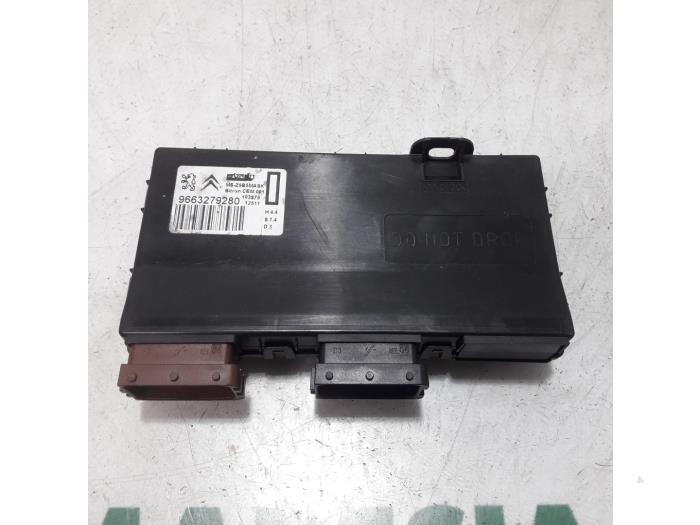 Usagé Ordinateur divers Citroen C6 (TD) 3.0 HDiF V6 24V Prix € 105,00 Règlement à la marge proposé par Maresia Parts