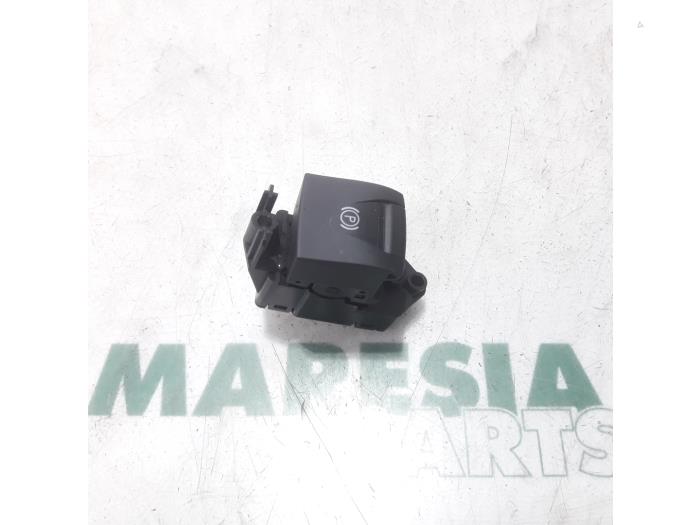 Parking brake switch from a Renault Grand Scénic III (JZ) 1.5 dCi 110 2012