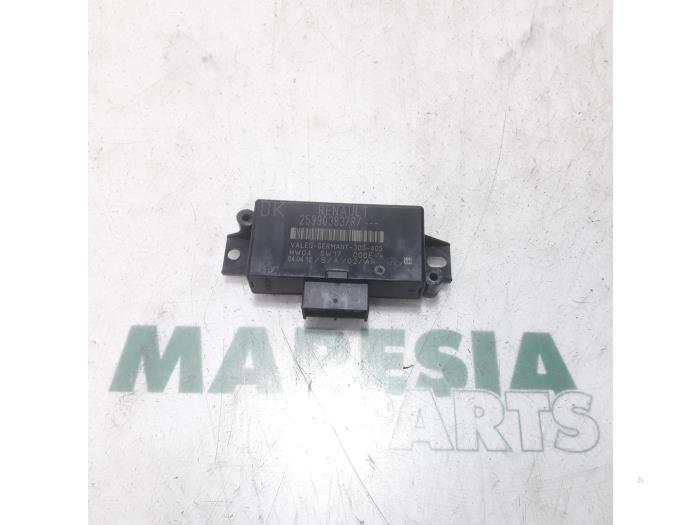 Begagnade PDC-modul Renault Grand Scénic III (JZ) 1.5 dCi 110 Pris € 75,00 Marginaltabell erbjuds av Maresia Parts