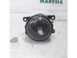Used Fog light, front left Renault Laguna III Estate (KT) 2.0 16V Price € 10,00 Margin scheme offered by Maresia Parts