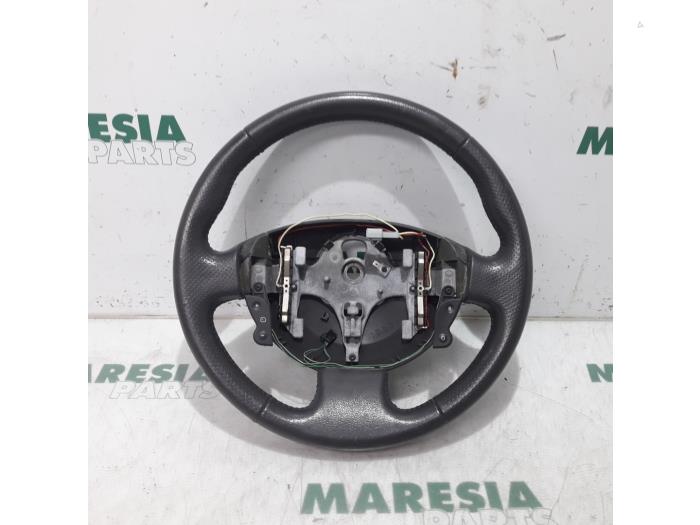 Begagnade Ratt Renault Scénic II (JM) 1.6 16V Pris € 25,00 Marginaltabell erbjuds av Maresia Parts