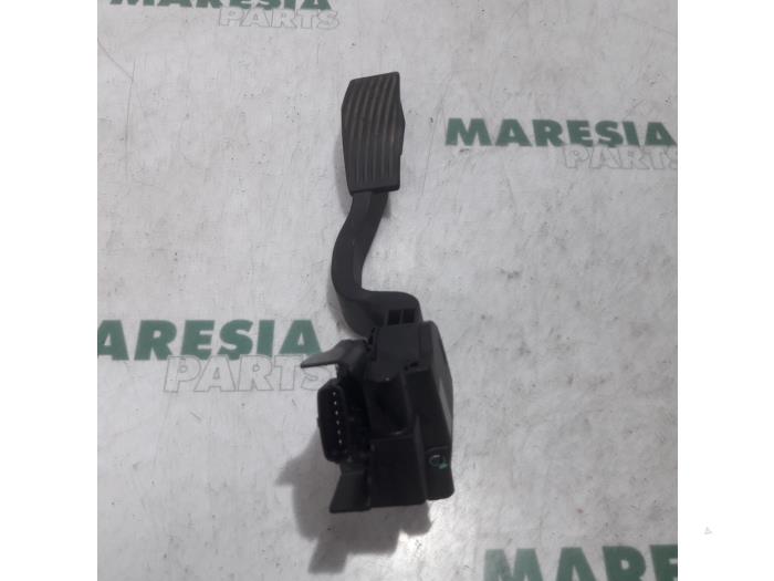 Begagnade Gaspedalsensor Fiat Fiorino (225) 1.3 JTD 16V Multijet Pris € 60,50 Inklusive moms erbjuds av Maresia Parts